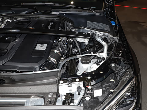 2026�� AMG C 43 4MATIC