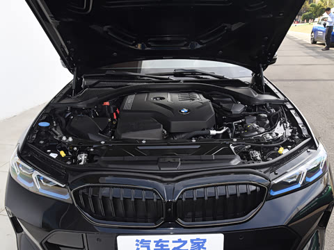 2026�� 330Li ������ M�˶���ҹ��װ