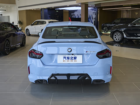 2026�� M240i xDrive