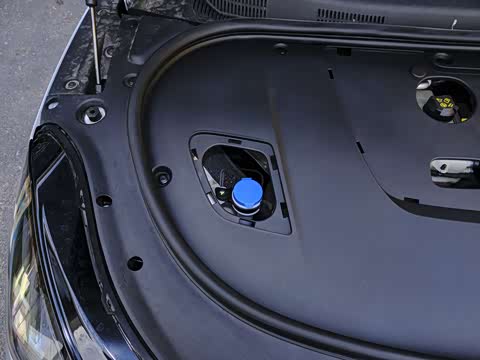 2025�� 710 Max��