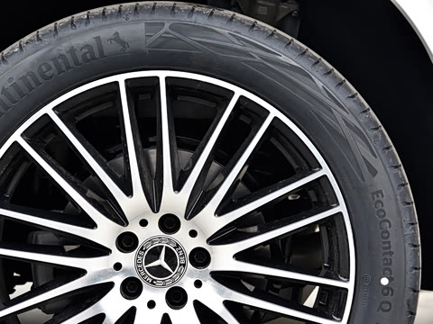 2026�� GLC 300 L 4MATIC ������