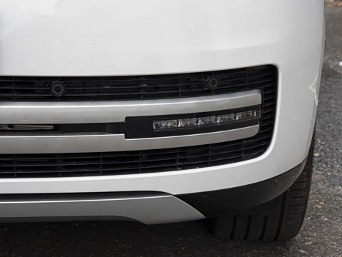 2026�� 3.0 L6 400PS AB�����