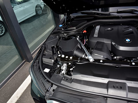 2026�� 525i M�˶���װ