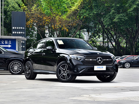 2026�� �Ŀ� GLC 260 4MATIC ����SUV