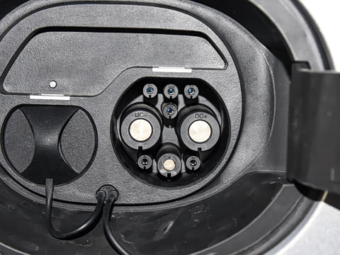 2026�� EV �Ǽݰ� 705KM����������