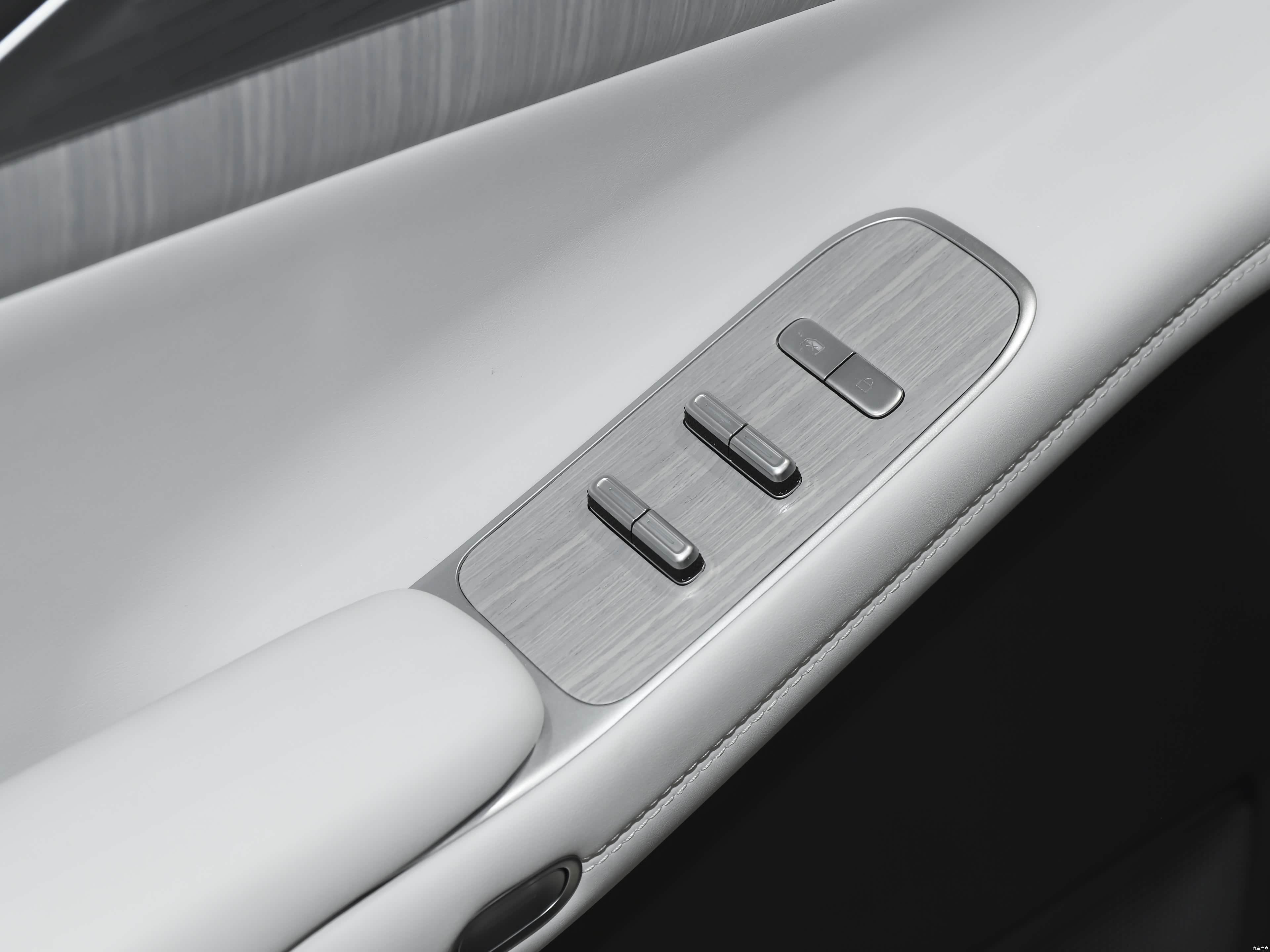 XPeng X9, миниатюра 22