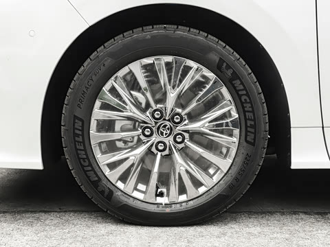 2025�� ˫�� 2.5L �����ƽ��