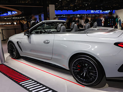 2026�� AMG CLE 53 4MATIC+ ������ܳ�