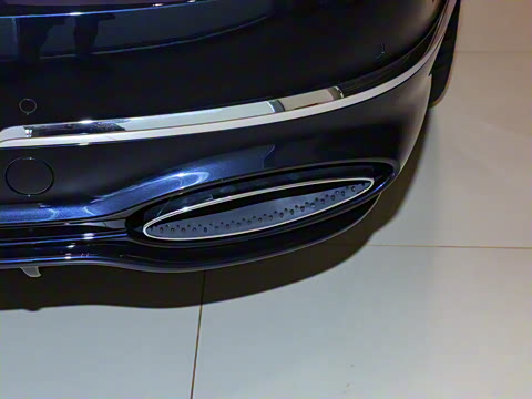 2026�� 4.0T V8 Mulliner