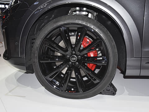 2026�� 4.0 TFSI 