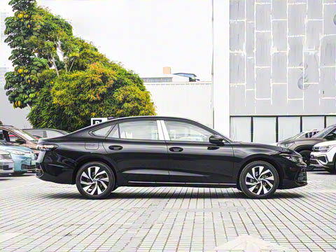 2026�� Pro 300TSI �ǿ���ҫ��