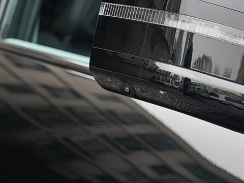 2025�� 210KM ����Ultra��