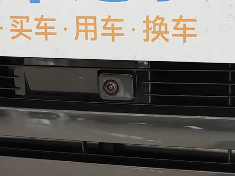 2026�� 3.0 L6 360PS SE�����