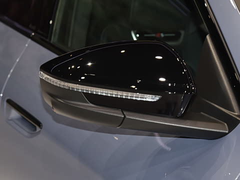 2026�� quattro Ǭ���Ǽݰ�