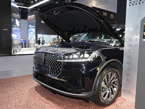 2024�� 3.0T V6 �������Ű� ����