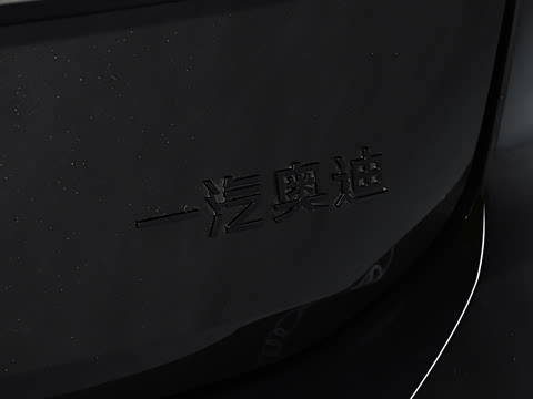 2026�� 2.0T quattro ������	
