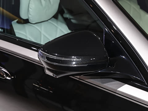 2027�� S 580 4MATIC Night Series