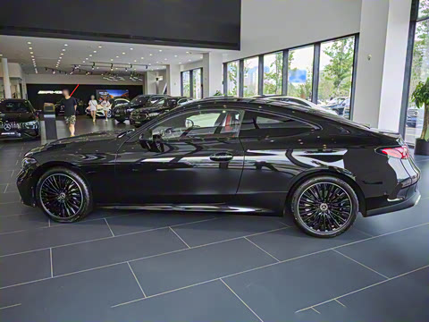 2025�� CLE 300 4MATIC �����ͽ��ܳ�