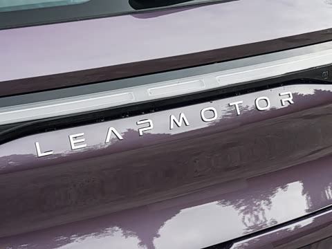 2027�� 610������