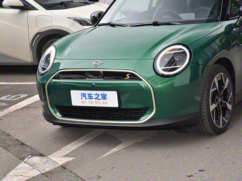 2025�� 463km COOPER SE ������