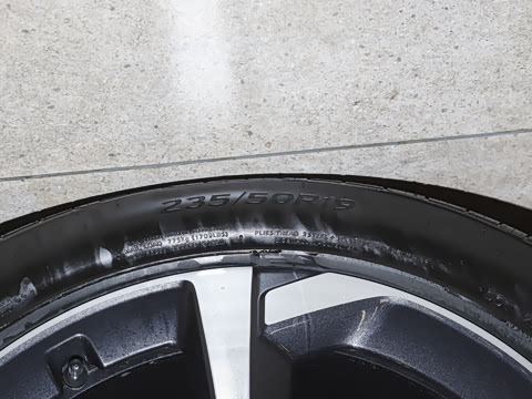 2026�� quattro 45�����ذ� 35TFSI ʱ�ж�����