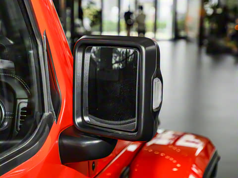 2023�� 3.6L Overland