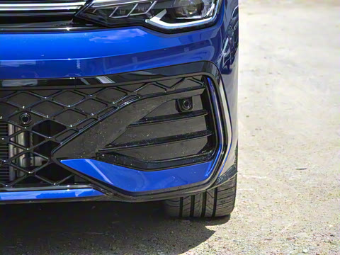 2025�� �Ŀ�� 300TSI R-Line