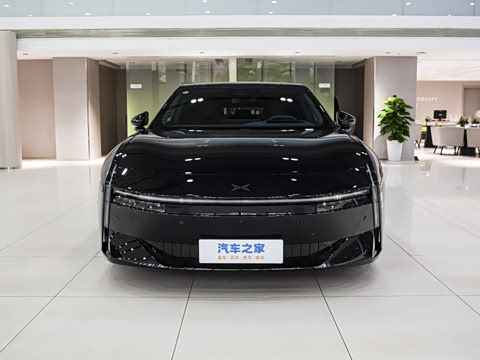 2025�� 820 Max