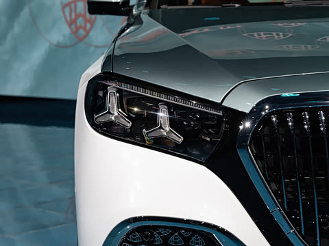 2027�� S 680 4MATIC