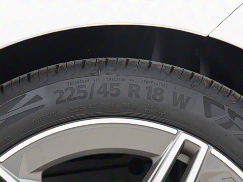 2025�� CLA 200 ���ܳ�