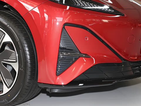 2025�� 550��