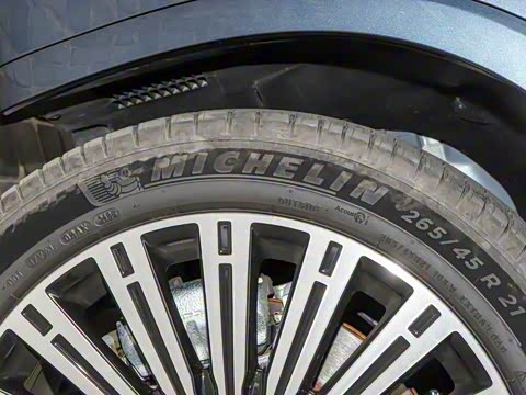 2025�� Ǭ�� UItra 6��