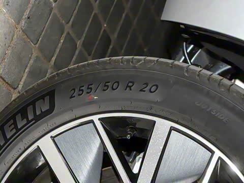 2025�� Ǭ�� UItra 6��