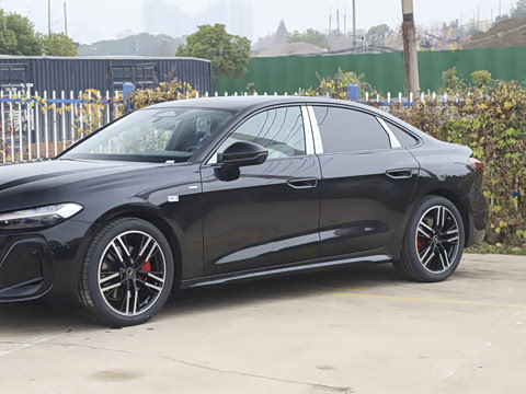 2026�� 2.0T �˶��� quattro