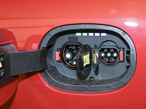 2025�� ����   Ultra ������