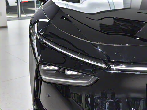 2025�� �������� Max �콢��