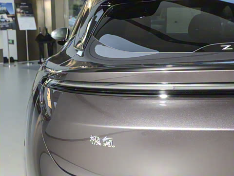 2025�� �����������Ǽݰ� 100kWh