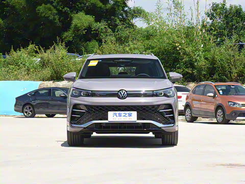 2025�� PRO 380TSI ���� R-Line �����