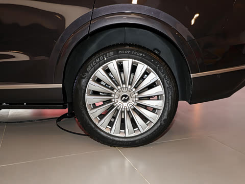 2026�� Ultra �����ɹ��� ����