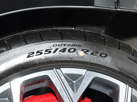 2026�� 2.0T �߹��� �˶���