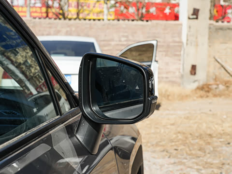 2026�� 2.0L ����������