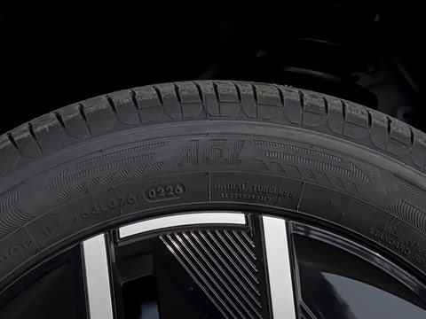 2026�� 1.5T 6MT ������ 