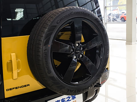 2026�� 90 3.0T P400 X-Dynamic HSE