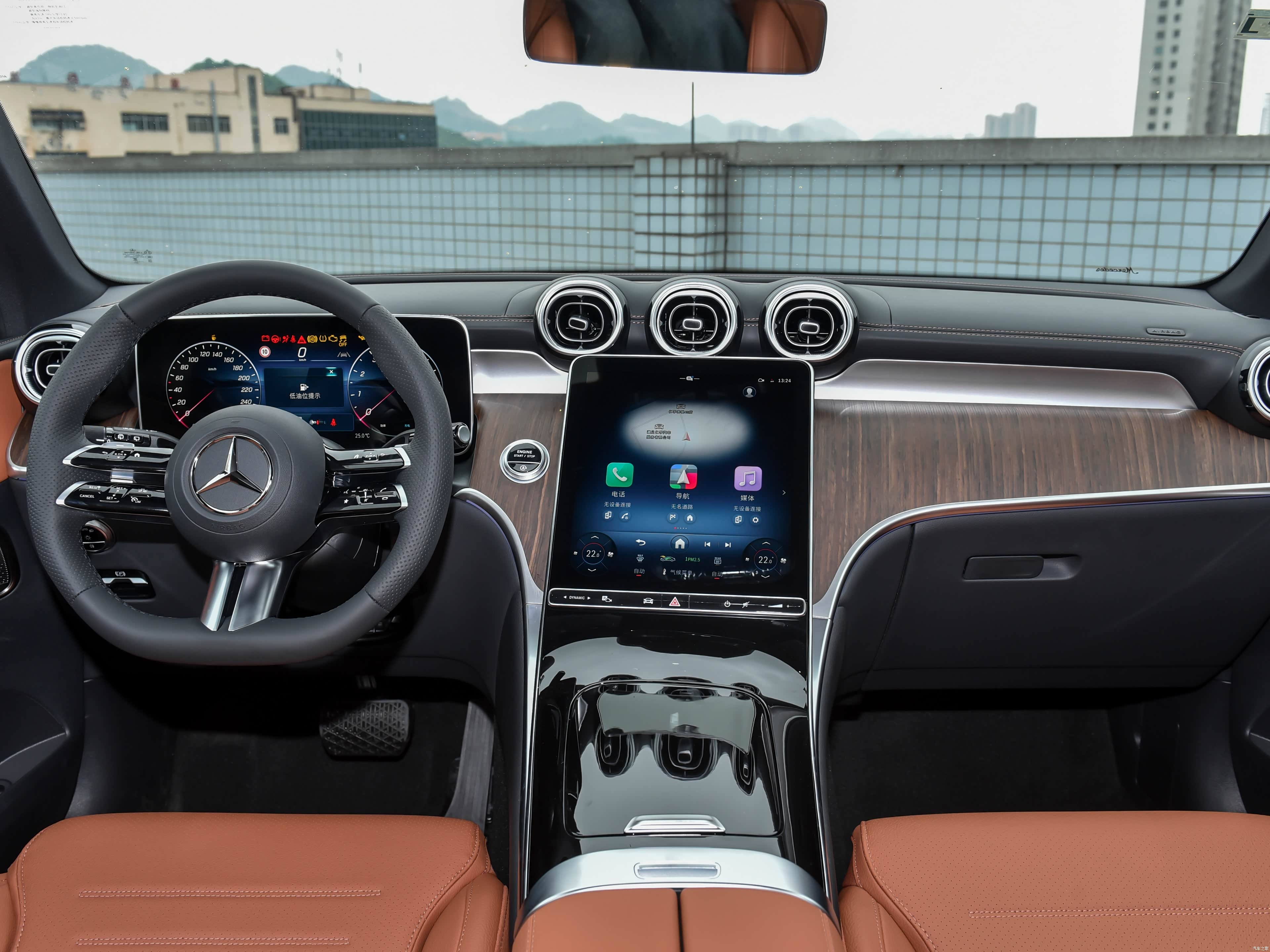 Mercedes-Benz GLC, миниатюра 13