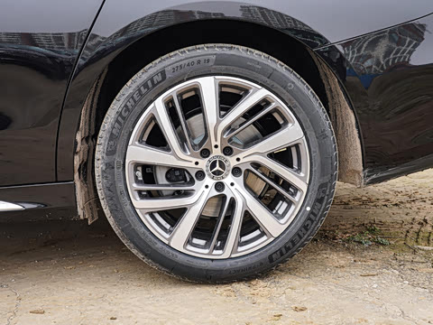 2026�� �Ŀ� E 300 L ʱ����