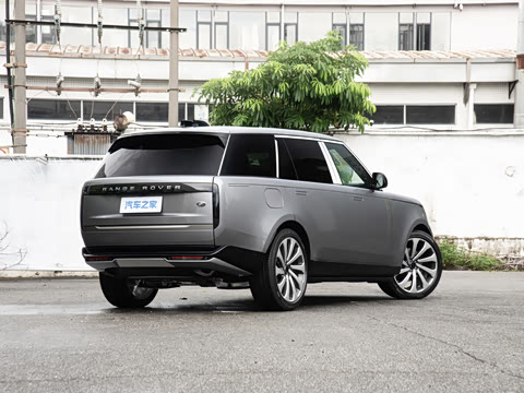2026�� 3.0 L6 400PS HSE�����