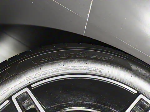 2025�� �Ŀ� E 260 �˶���