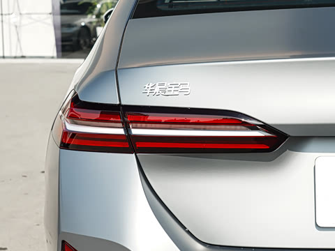 2026�� �Ŀ� 530Li ������ M�˶���װ