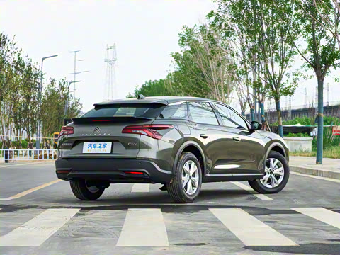 2025�� 1.6T �����