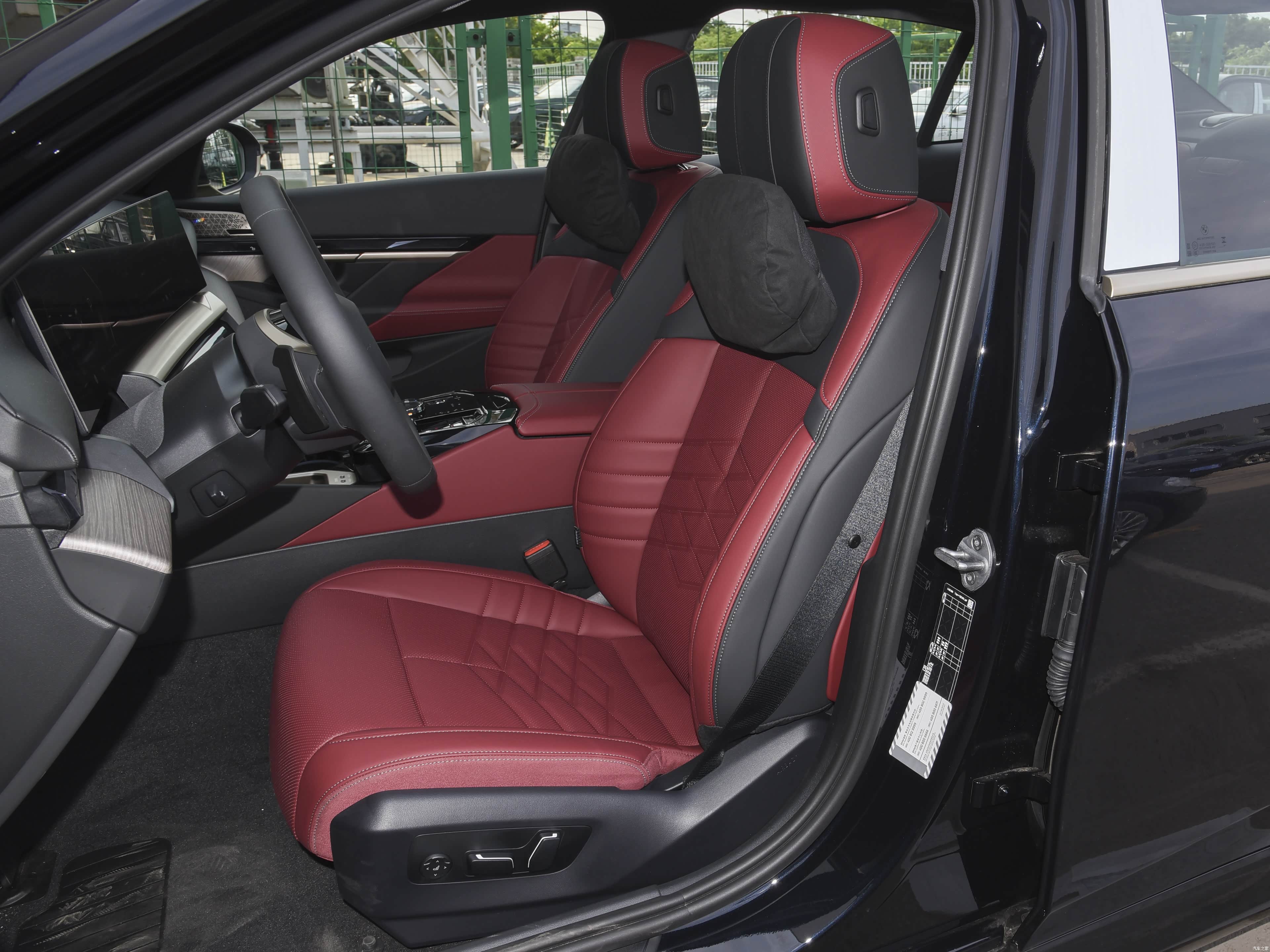 BMW 5 Series, миниатюра 20